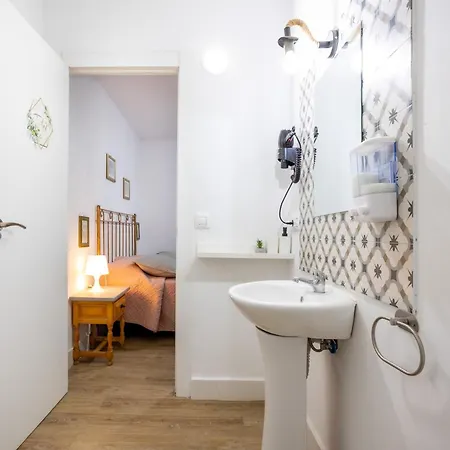 Gar House By 3*