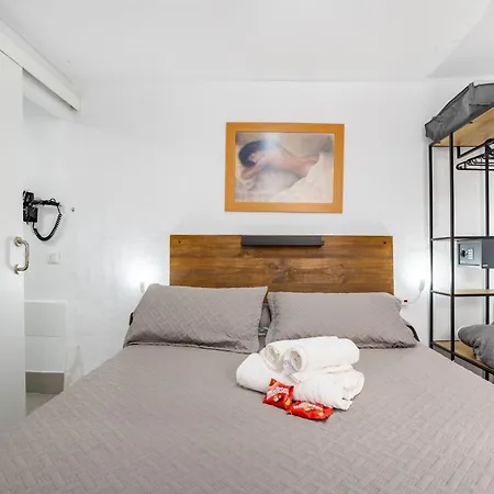 Gar House By Bed & Breakfast