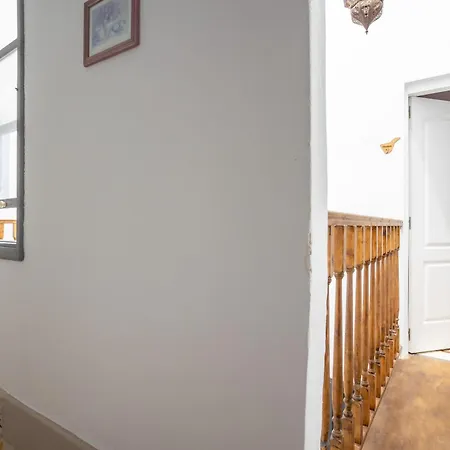 Gar House By Bed & Breakfast 3*